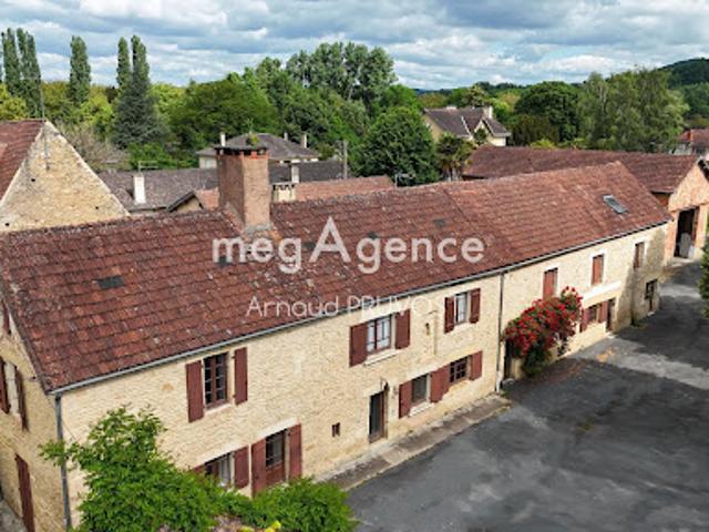 Vente Maison 13 pièces 350 m2 Le Buisson de Cadouin