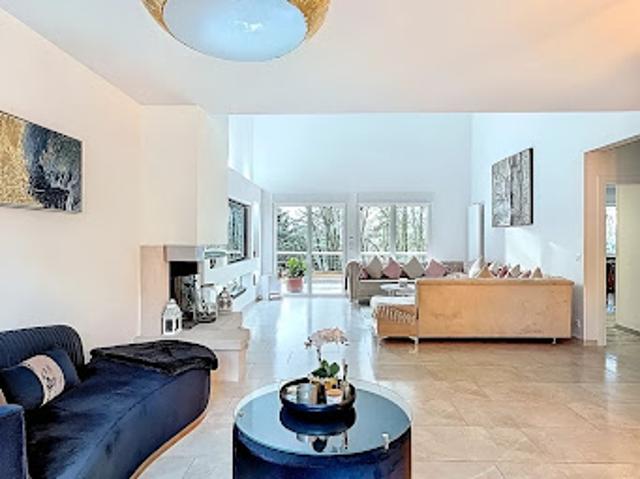 Vente Maison 13 pièces 350 m2 Saintry sur Seine