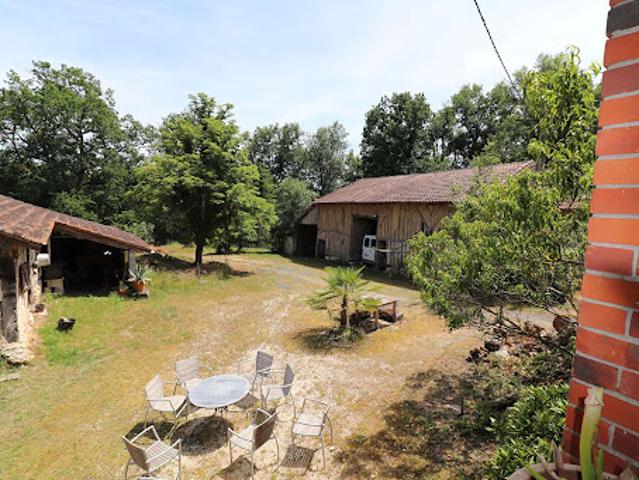 Vente Maison 13 pièces 373 m2 Saint Etienne de Puycorbier