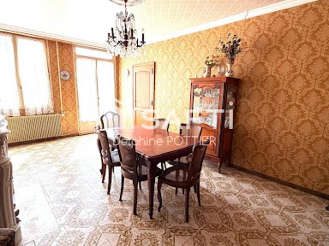 Vente Maison 13 pièces 393 m2 Crepy en valois