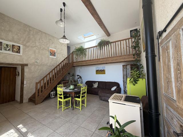 Vente Maison 13 pièces 322 m2 Saint Paul de Vézelin