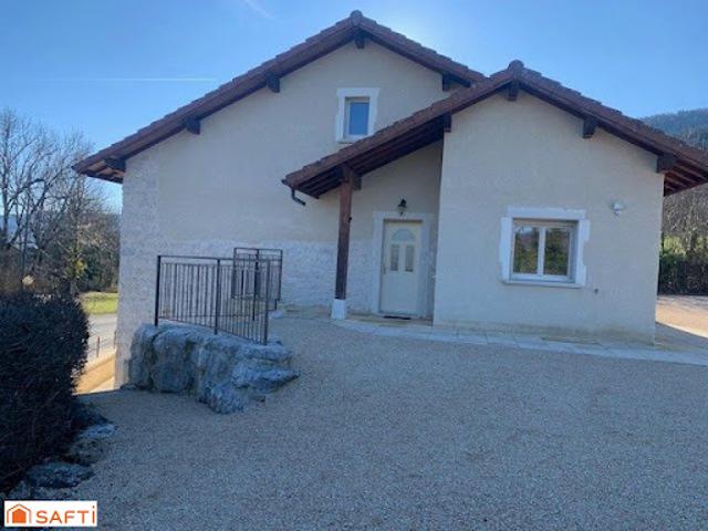 Vente Maison 13 pièces 330 m2 Valromey sur Séran