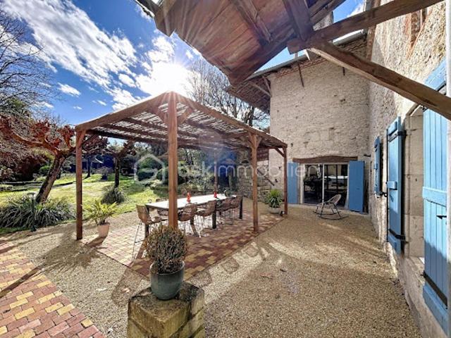 Vente Maison 13 pièces 472 m2 Astaffort