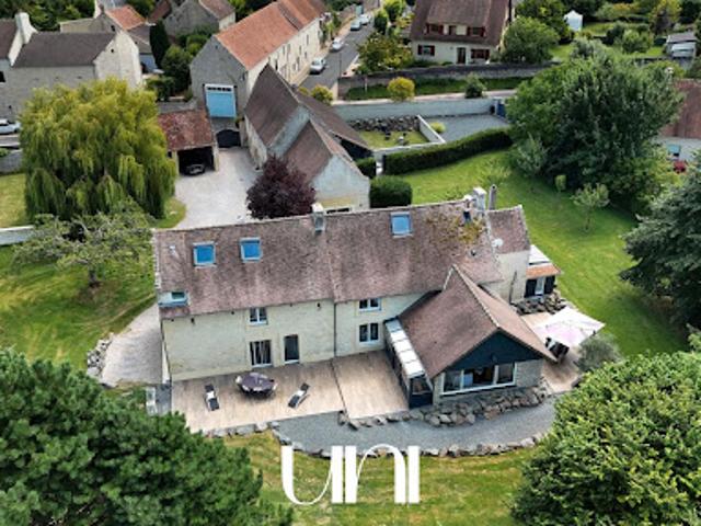 Vente Maison 13 pièces 500 m2 Reviers