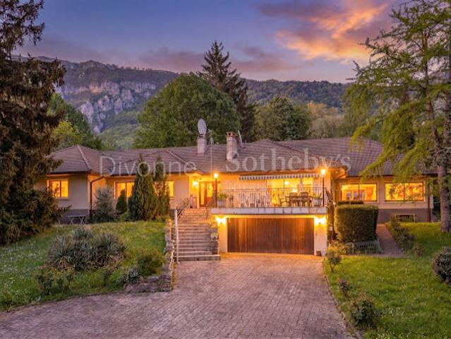 Vente Maison 13 pièces 770 m2 Archamps