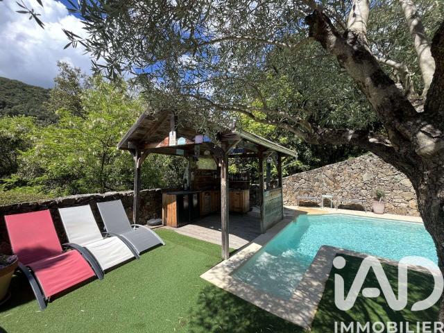 Vente maison 14 pièces Notre Dame de la Rouvière 30