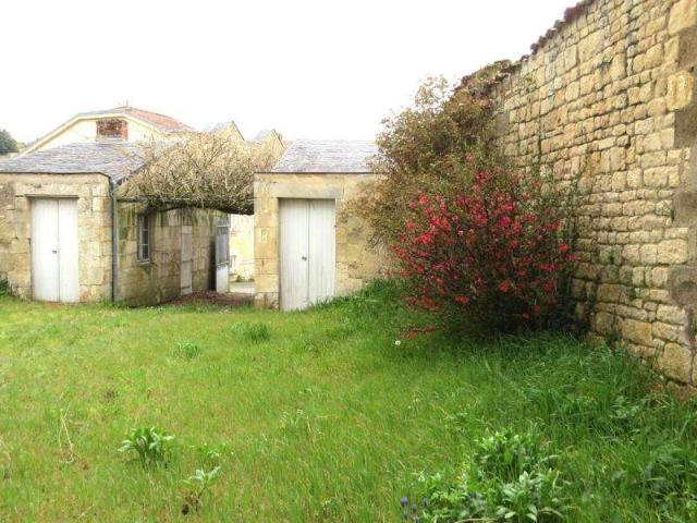 Vente maison 14 pièces Fontenay le Comte 85