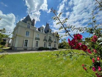 Vente maison 14 pièces Le Louroux Beconnais 49