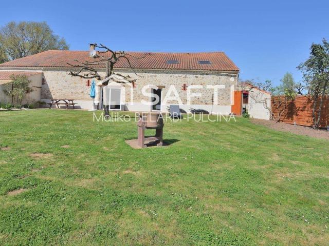 Vente maison 14 pièces Saint Hilaire la Forêt 85
