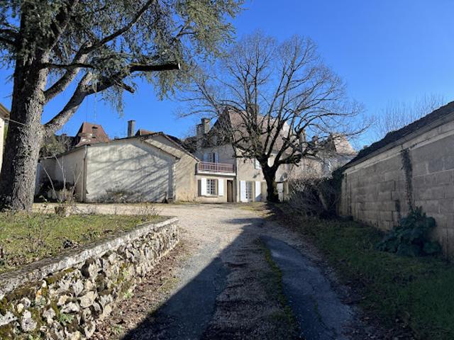 Vente Maison 14 pièces 184 m2 Thenon