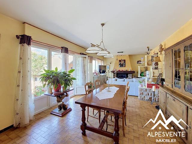 Vente Maison 14 pièces 118 m2 Le Biot