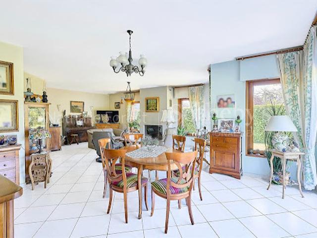 Vente Maison 14 pièces 246 m2 Louvil