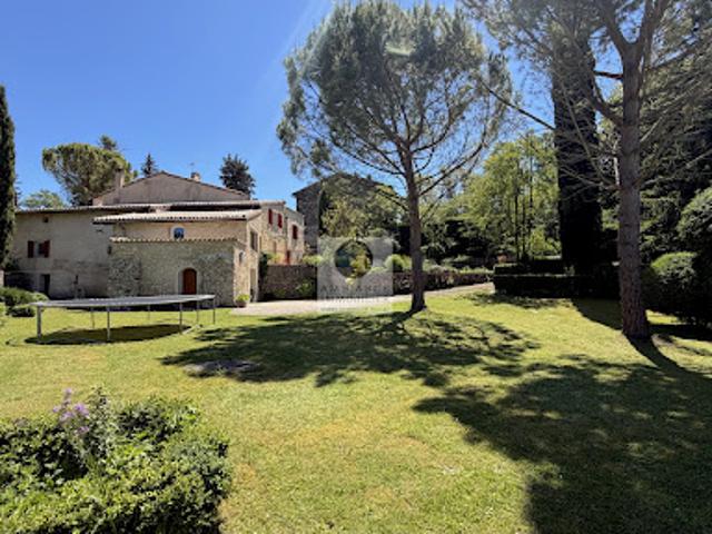 Vente Maison 14 pièces 263 m2 Chabeuil