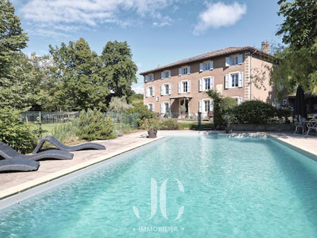 Vente Maison 14 pièces 270 m2 Pact