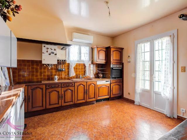Vente Maison 14 pièces 230.41 m2 Ghisonaccia