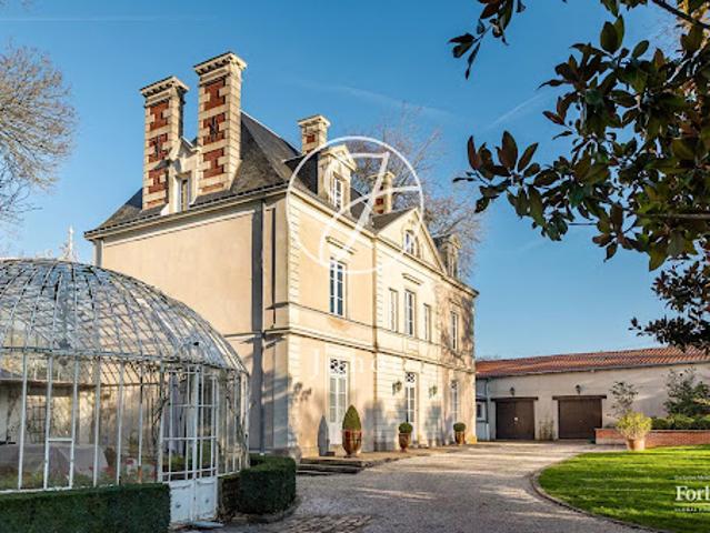 Vente Maison 14 pièces 374 m2 Vertou