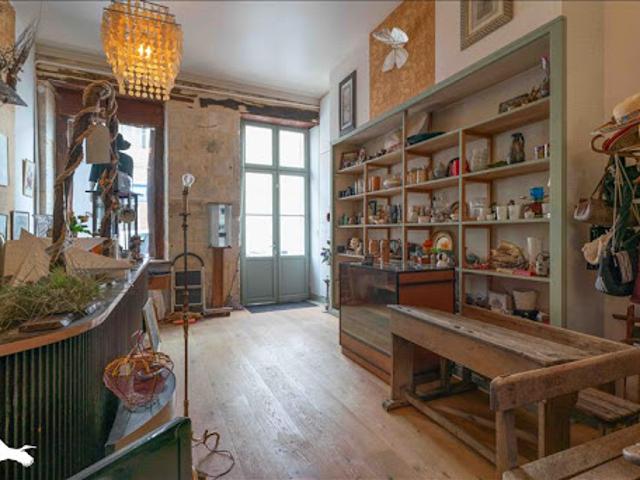 Vente Maison 14 pièces 374 m2 Montguyon