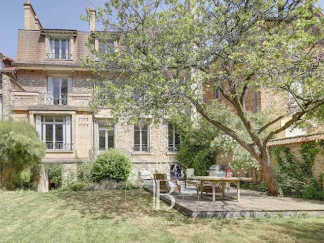 Vente Maison 14 pièces 380 m2 Versailles