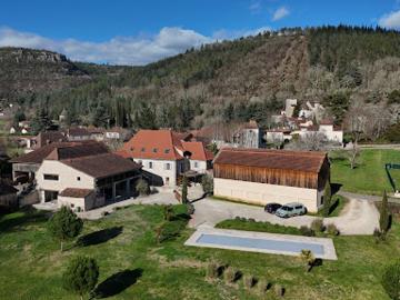 Vente Maison 14 pièces 394 m2 Tour de Faure