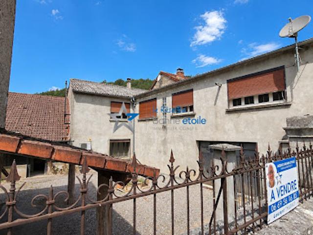 Vente Maison 14 pièces 300 m2 Poulangy
