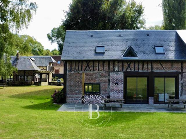 Vente Maison 14 pièces 304 m2 Hacqueville