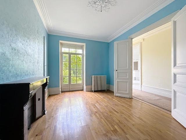 Vente Maison 14 pièces 323 m2 Mauzé sur le Mignon