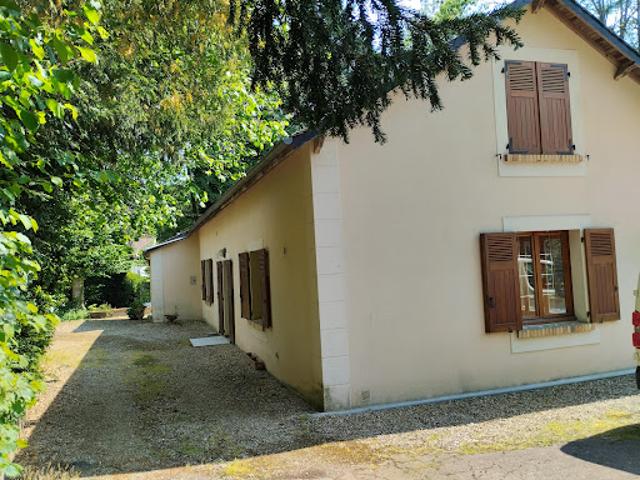 Vente Maison 14 pièces 320 m2 Saint Maurice Montcouronne