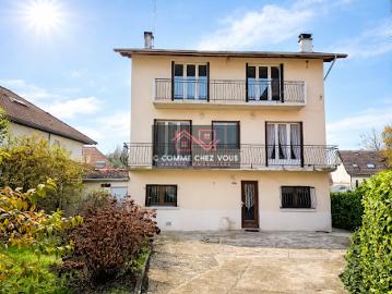 Vente Maison 14 pièces 330 m2 Ozoir la ferriere