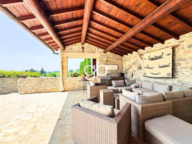 Vente Maison 14 pièces 447 m2 Savignargues