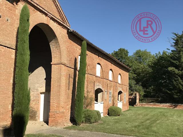 Vente Maison 14 pièces 460 m2 Esperce
