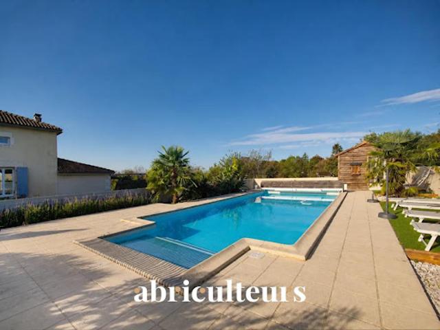 Vente Maison 14 pièces 460 m2 Merignac