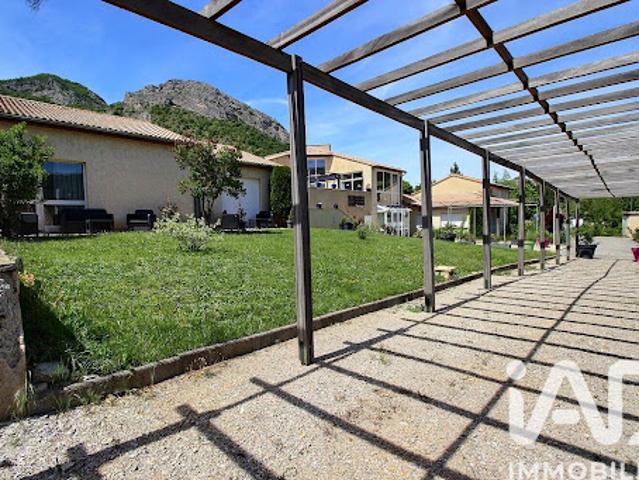 Vente Maison 14 pièces 400 m2 Séderon