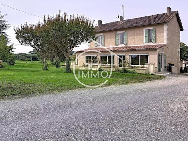 Vente Maison 14 pièces 540 m2 Les Lèves et Thoumeyragues
