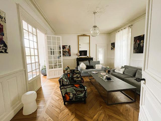 Vente Maison 14 pièces 580 m2 Autun