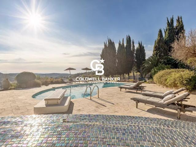 Vente Maison 14 pièces 538.67 m2 Bormes les Mimosas