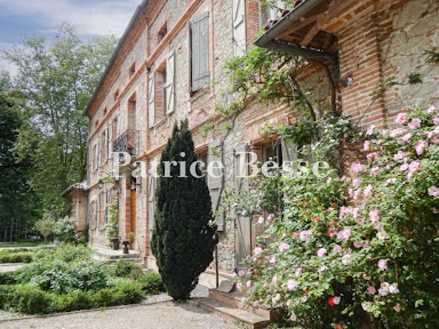 Vente Maison 14 pièces 750 m2 Ambres
