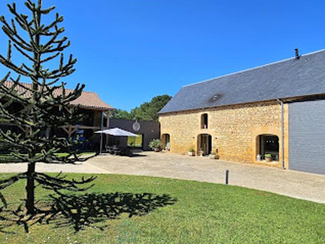 Vente Maison 14 pièces 798 m2 Groléjac