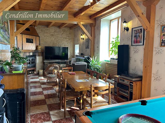 Vente Maison 15 pièces 158 m2 Saint Médard la Rochette