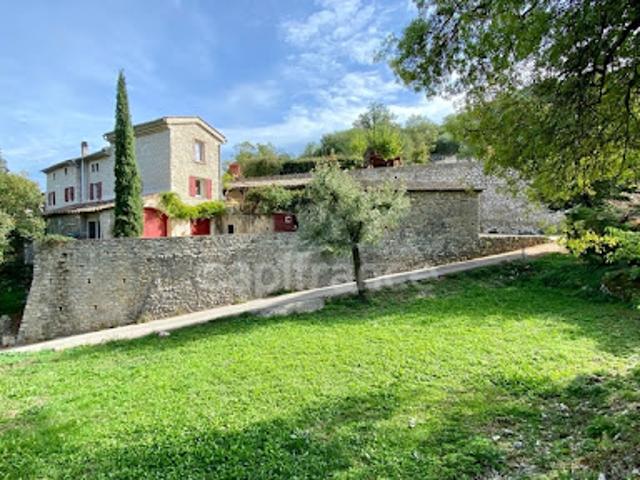 Vente Maison 15 pièces 350 m2 Barjac