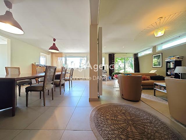 Vente Maison 15 pièces 360 m2 Réguiny