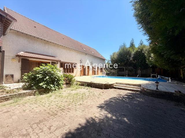 Vente Maison 15 pièces 383 m2 Sens