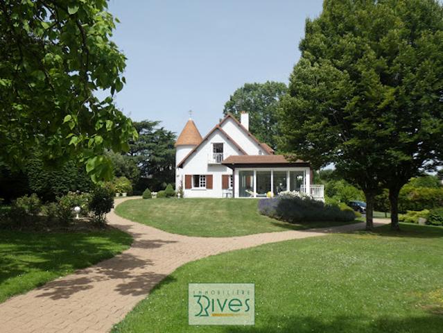 Vente Maison 15 pièces 307 m2 Cholet