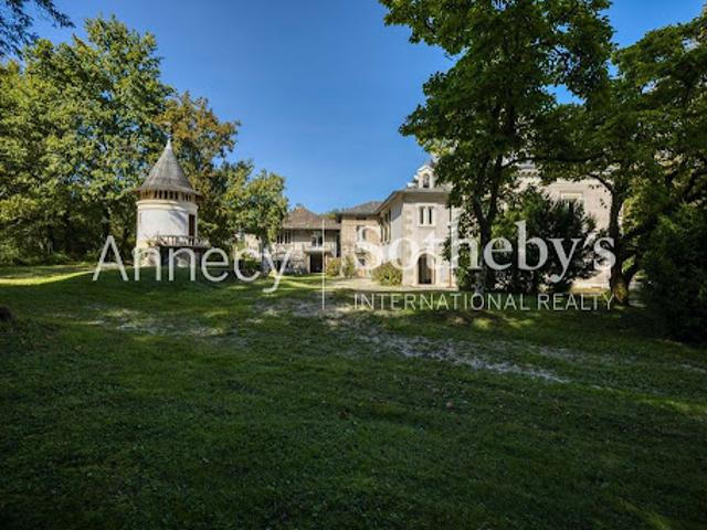 Vente Maison 15 pièces 467 m2 Massignieu de Rives