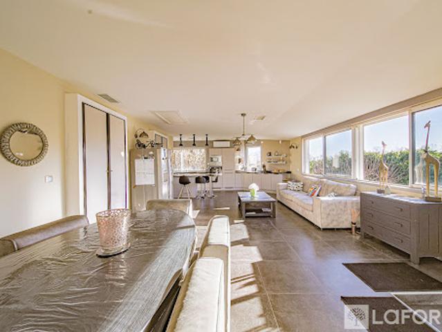 Vente Maison 15 pièces 472 m2 Lucciana