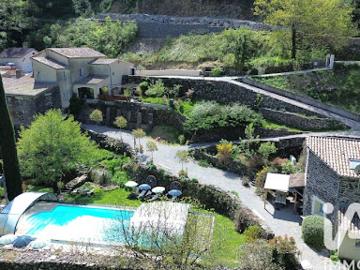Vente Maison 15 pièces 414 m2 Alissas
