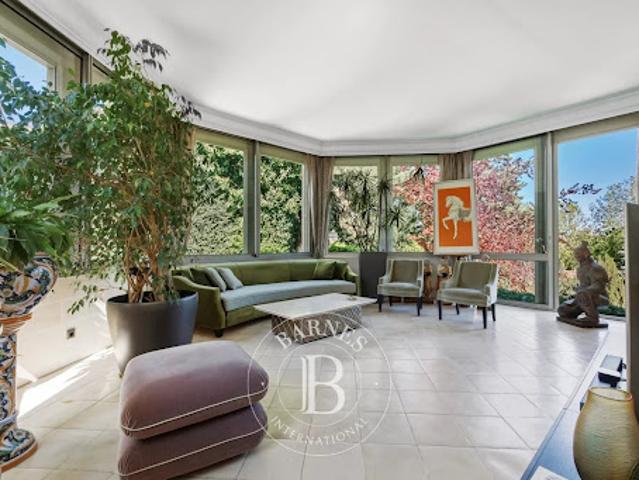 Vente Maison 15 pièces 680 m2 Saint maur des fosses