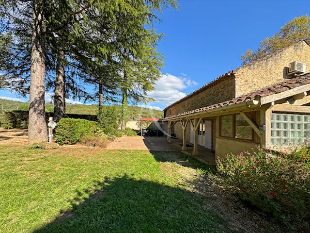 Vente Maison 15 pièces 600 m2 Prayssac