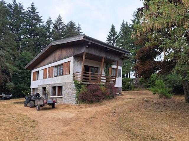 Vente Maison 16 pièces 150 m2 Le Chambon sur Lignon