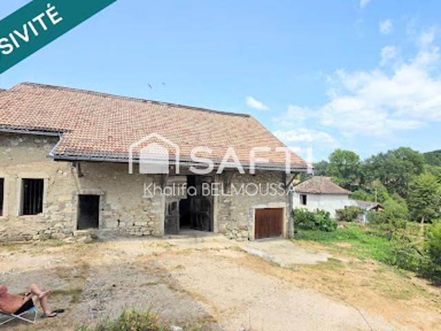 Vente Maison 16 pièces 247 m2 Colomieu