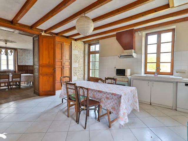 Vente Maison 16 pièces 342 m2 Barbezieux Saint Hilaire
